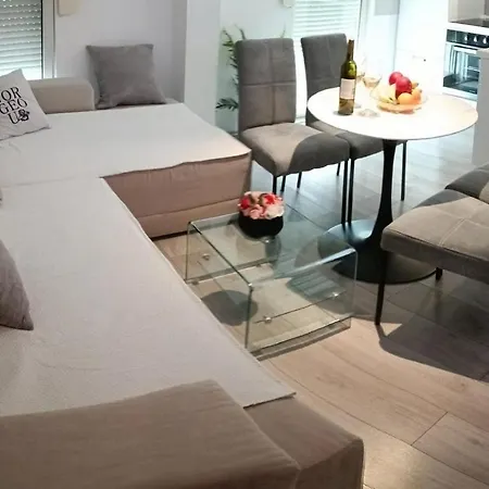 Apartment With Parking Space Kastel Stafilic, - 21012