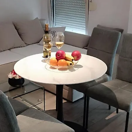 Apartment With Parking Space Kastel Stafilic, - 21012
