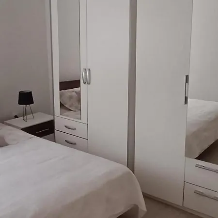 Apartment With Parking Space Kastel Stafilic, - 21012